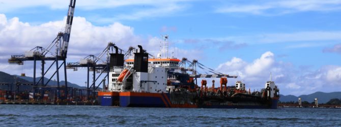 Marinha autoriza ampliação da profundidade do canal de navegação do Porto de Santos, SP